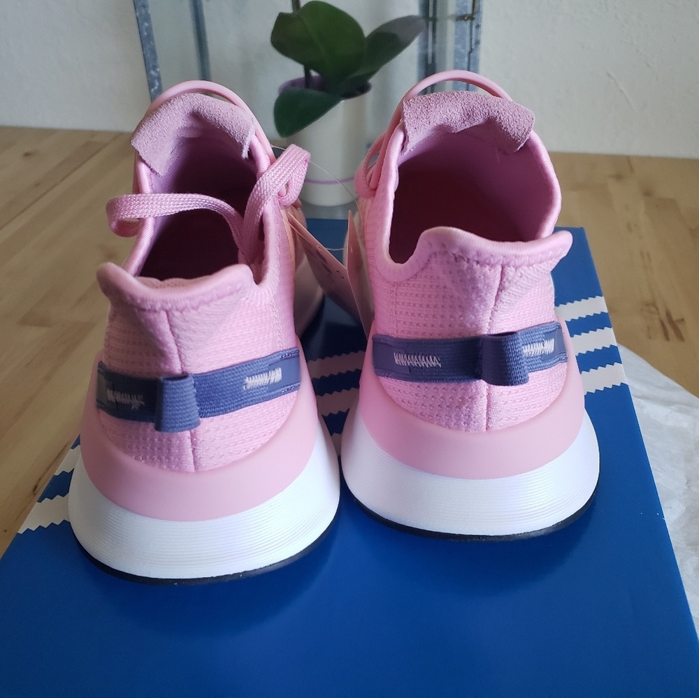 SOLD OUTSIDE OF POSH...Women's Adidas U_Path Run - Picture 5 of 6